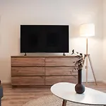 Bright 2br With Terrace Apartmán