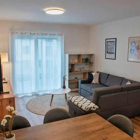 Daire Bright 2br With Terrace *