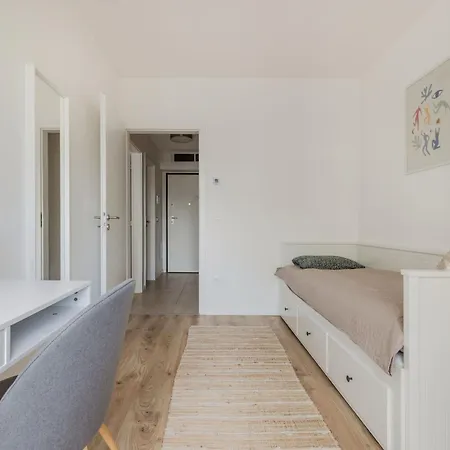 Daire Bright 2br With Terrace *