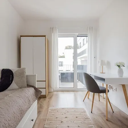 Bright 2br With Terrace *