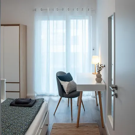 Апартаменты Bright 2br With Terrace