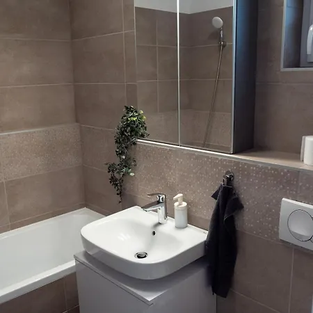 Bright 2br With Terrace Апартаменты